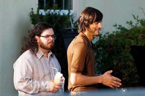jOBS josh gad ashton kutcher