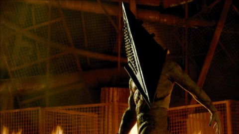 silent hill revelacion pyramid head