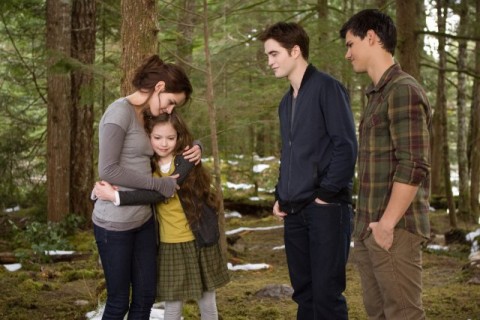 bella edward renesmee jacob amanecer parte 2