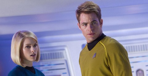 alice eve chris pine star trek oscuridad