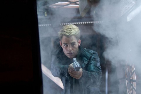 chris pine kirk star trek oscuridad