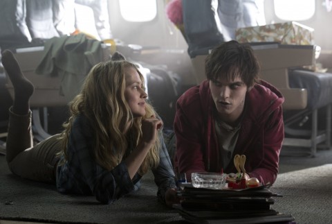 teresa palmer nicholas hoult mi novio es un zombie