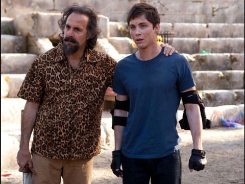 logan lerman percy jackson mar monstruos