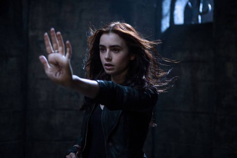 lily collins cazadores de sombras ciudad de hueso