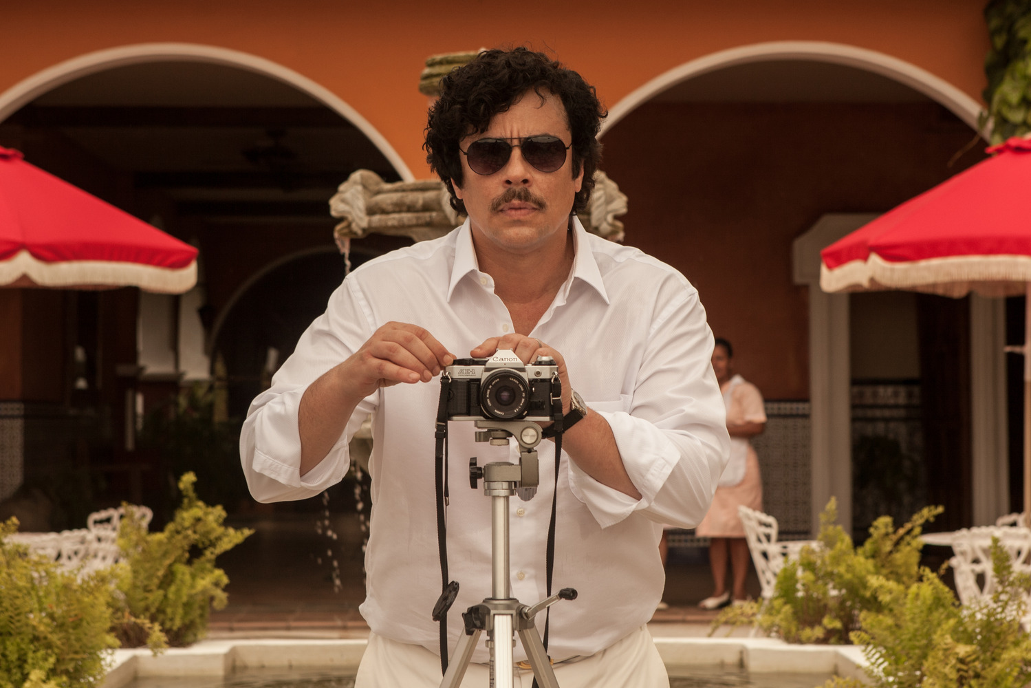 Benicio Del Toro Pablo Escobar Paradise Lost