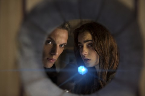cazadores de sombras ciudad de hueso lily collins jamie campbell bower jace clary
