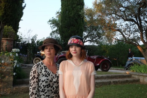 marcia gay harden y emma stone magic in the moonlight