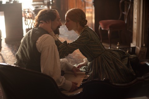 la mujer invisible woman ralph fiennes felicity jones