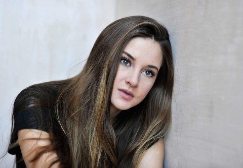 shailene woodley wallpaper