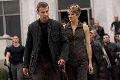 insurgente theo james shailene woodley
