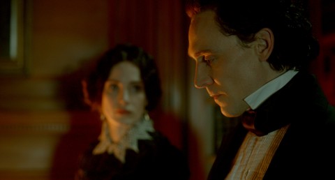 cumbre escarlata tom hiddleston jessica chastain