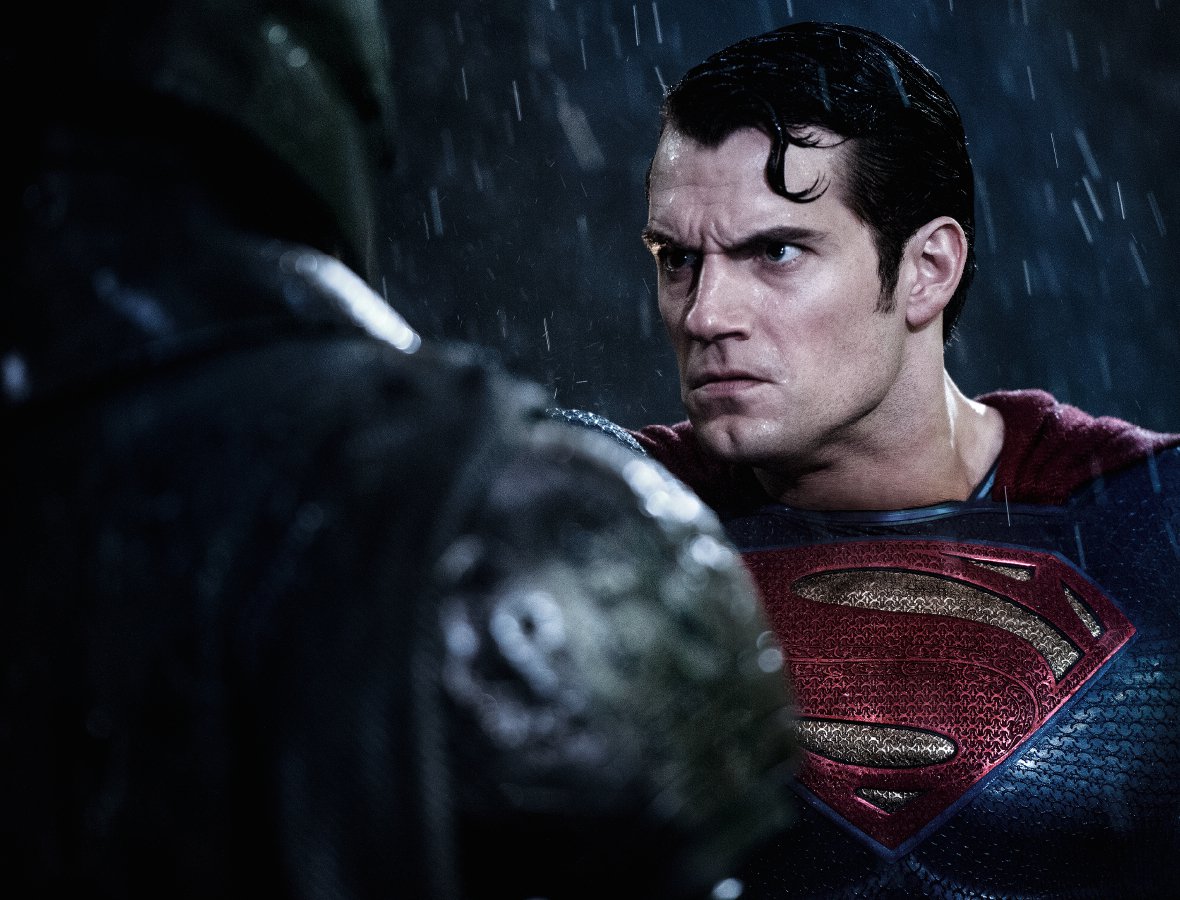 La Nueva Sinopsis de Batman V Superman • Cinergetica