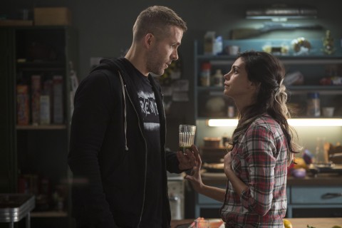 deadpool ryan reynolds morena baccarin