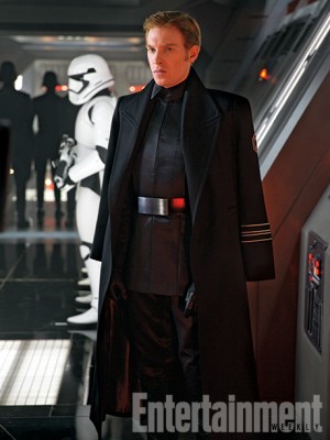 general hux domhnall gleeson