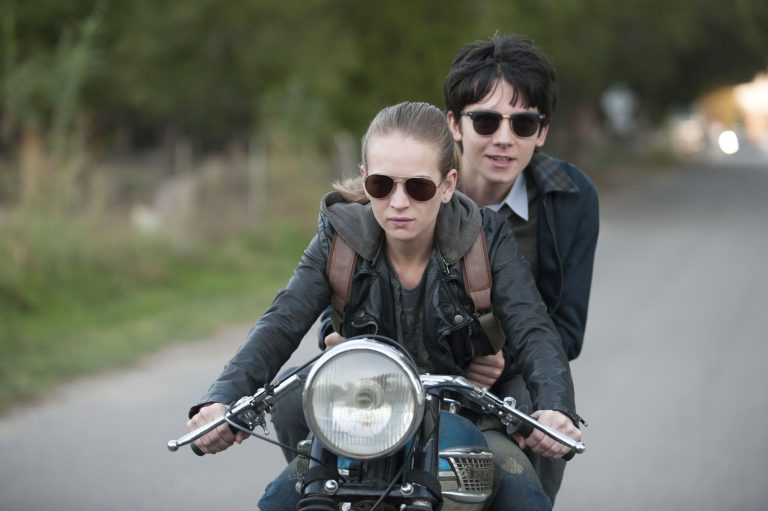space between us britt robertson assa butterfield