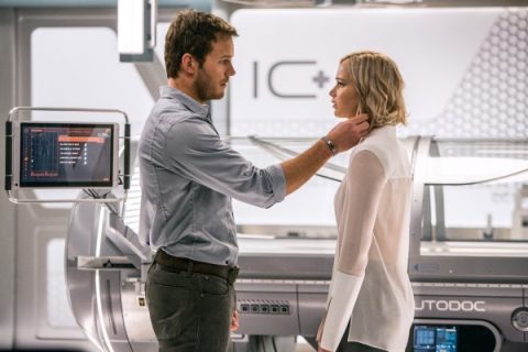 passengers-chris-pratt-jennifer-lawrence-600x400